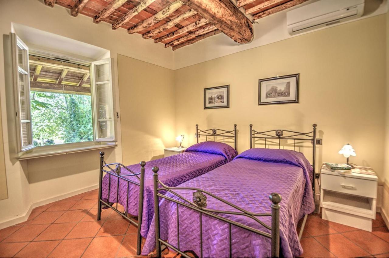 Lucca Cycling Holidays Il Tiglio Rooms Sant'Andrea di Compito ภายนอก รูปภาพ