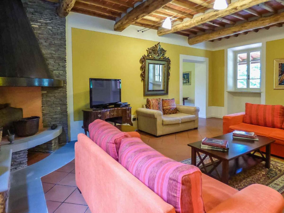 Lucca Cycling Holidays Il Tiglio Rooms Sant'Andrea di Compito ภายนอก รูปภาพ